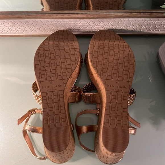 NWOT kate spade platform cork rose gold sandals - Picture 6 of 6